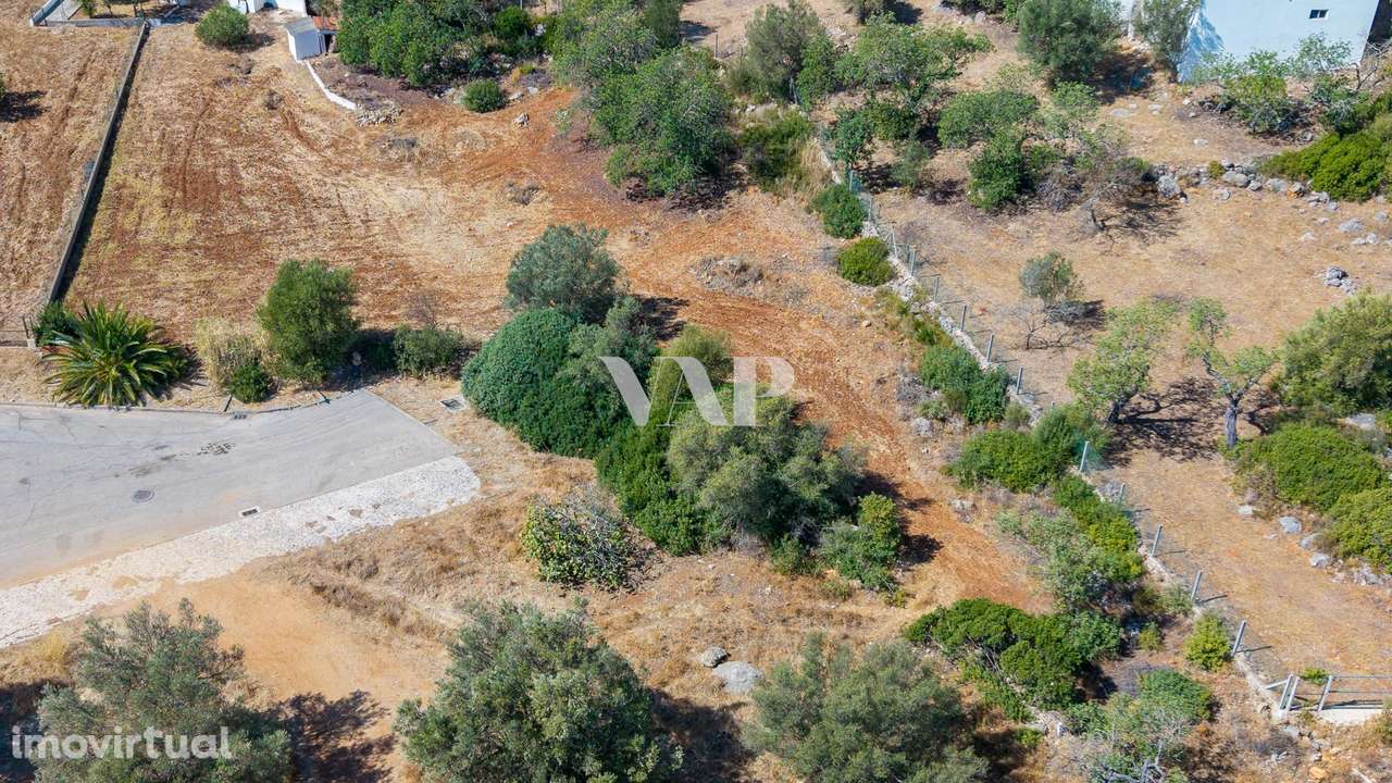 Terreno Urbano para Venda em Boliqueime – Excelente Localização - Grande imagem: 2/4