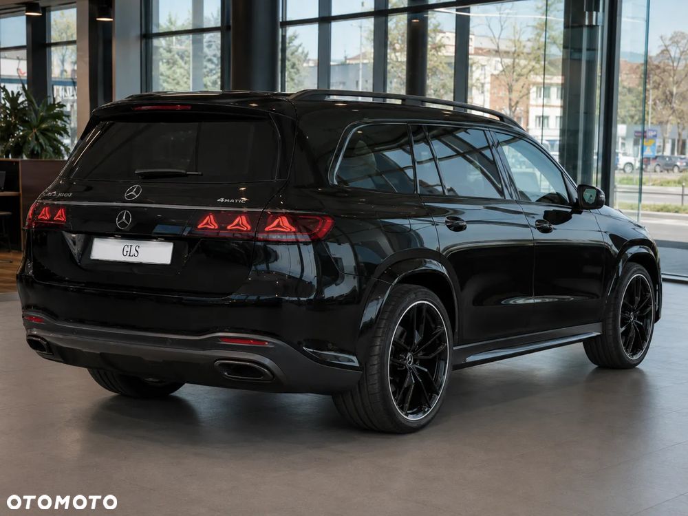 Mercedes-Benz GLS - 2