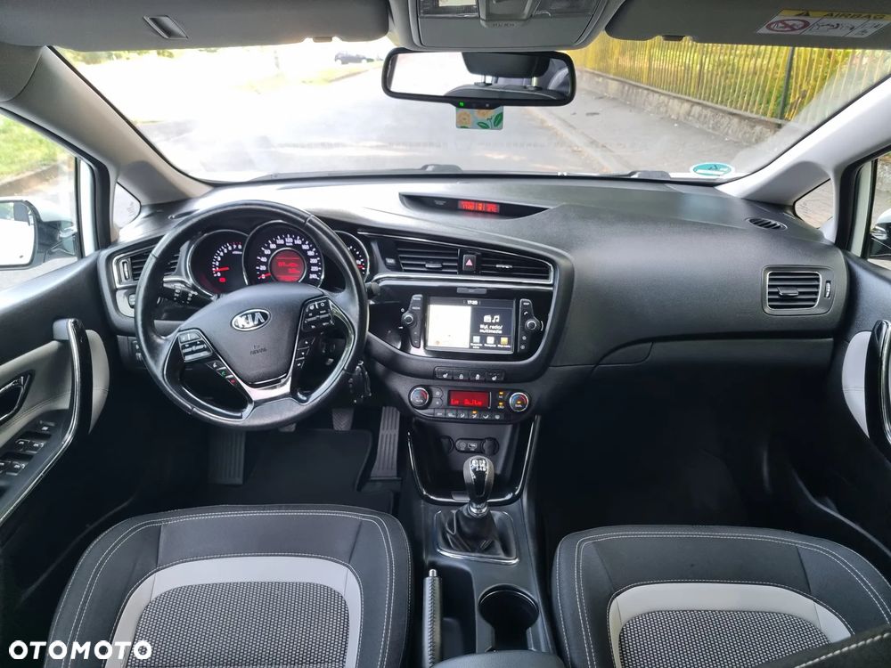 Kia Ceed 1.6 GDI Vision - 9