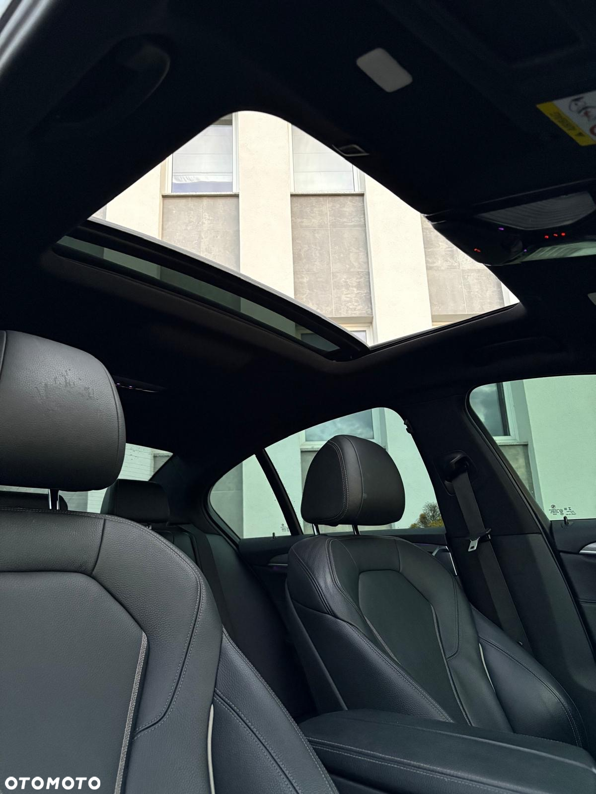 BMW Seria 5 520d - 12
