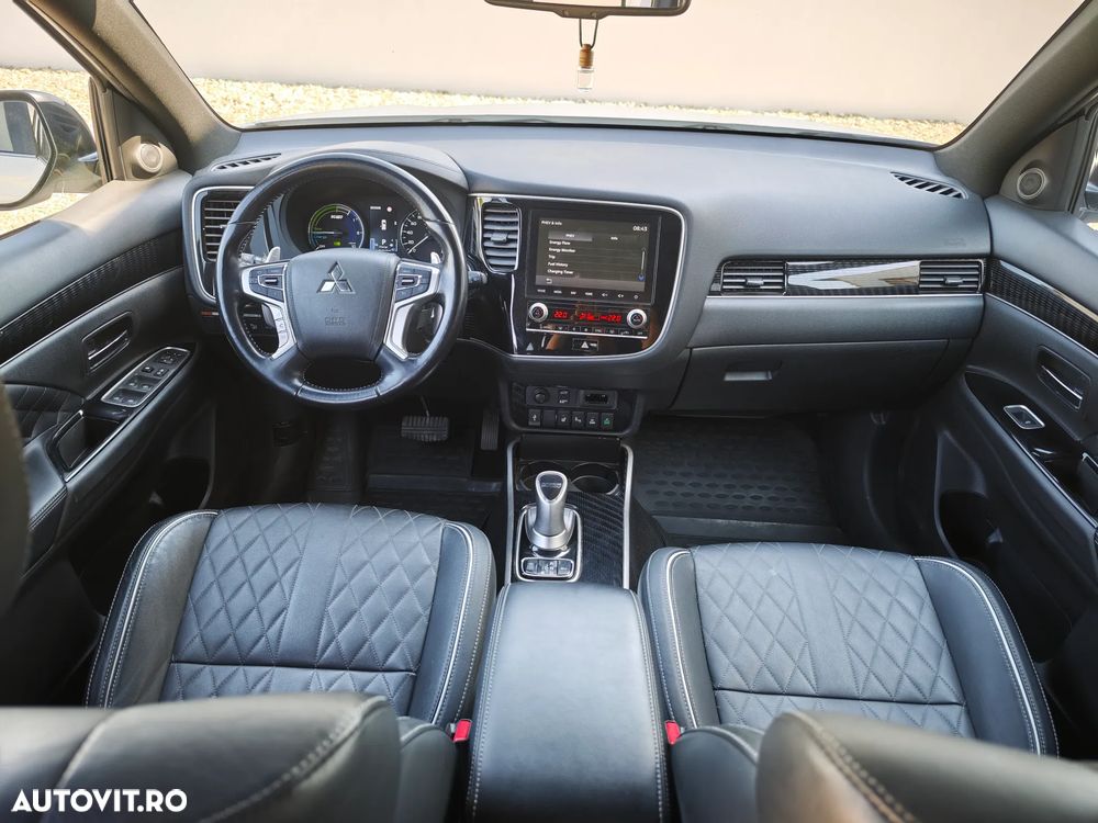 Mitsubishi Outlander 2.4 4WD Spirit+ - 4