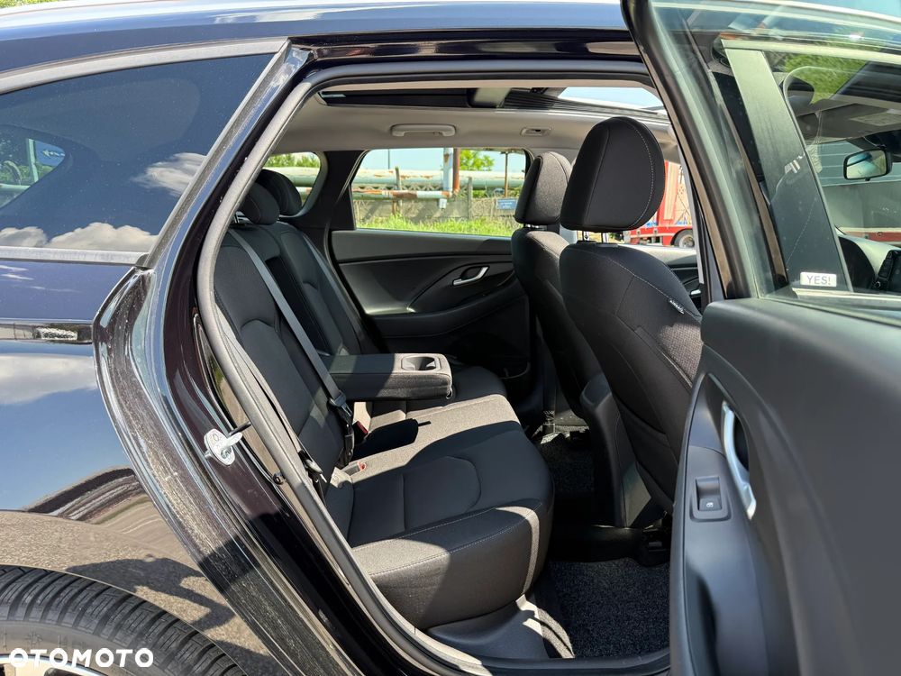 Hyundai i30 1.6 CRDI DCT Intro - 29
