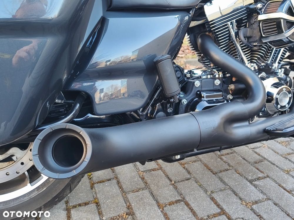 Harley-Davidson Touring Street Glide - 8