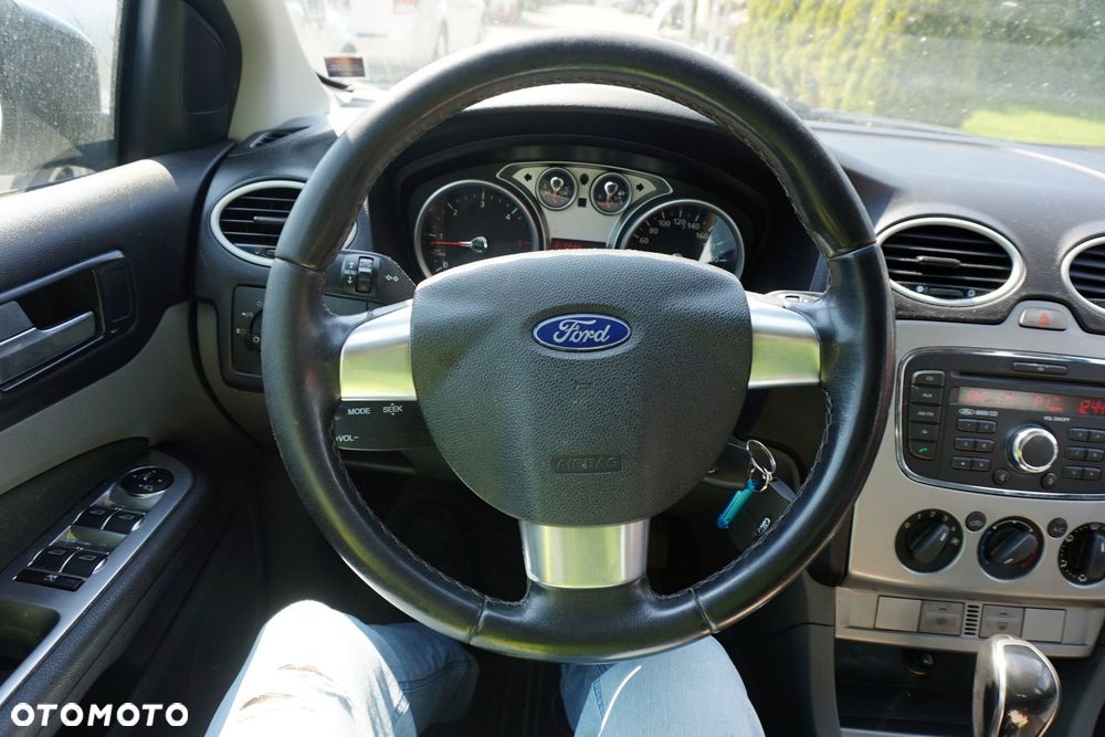 KIEROWNICA SKÓRZANA SKÓRA FOCUS II MK2 LIFT  FORD 2008-2011 - 1