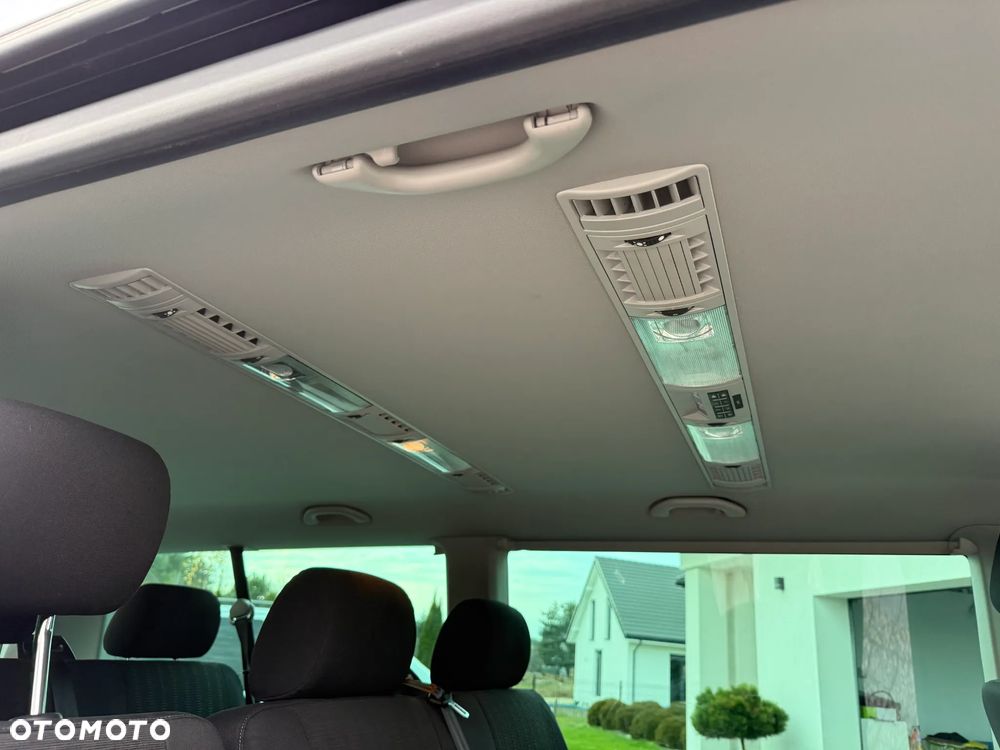 Volkswagen Caravelle 2.0 TDI L2 Comfortline DSG - 13