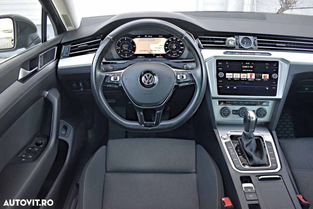 Volkswagen Passat 2.0 TDI SCR DSG Comfortline - 6
