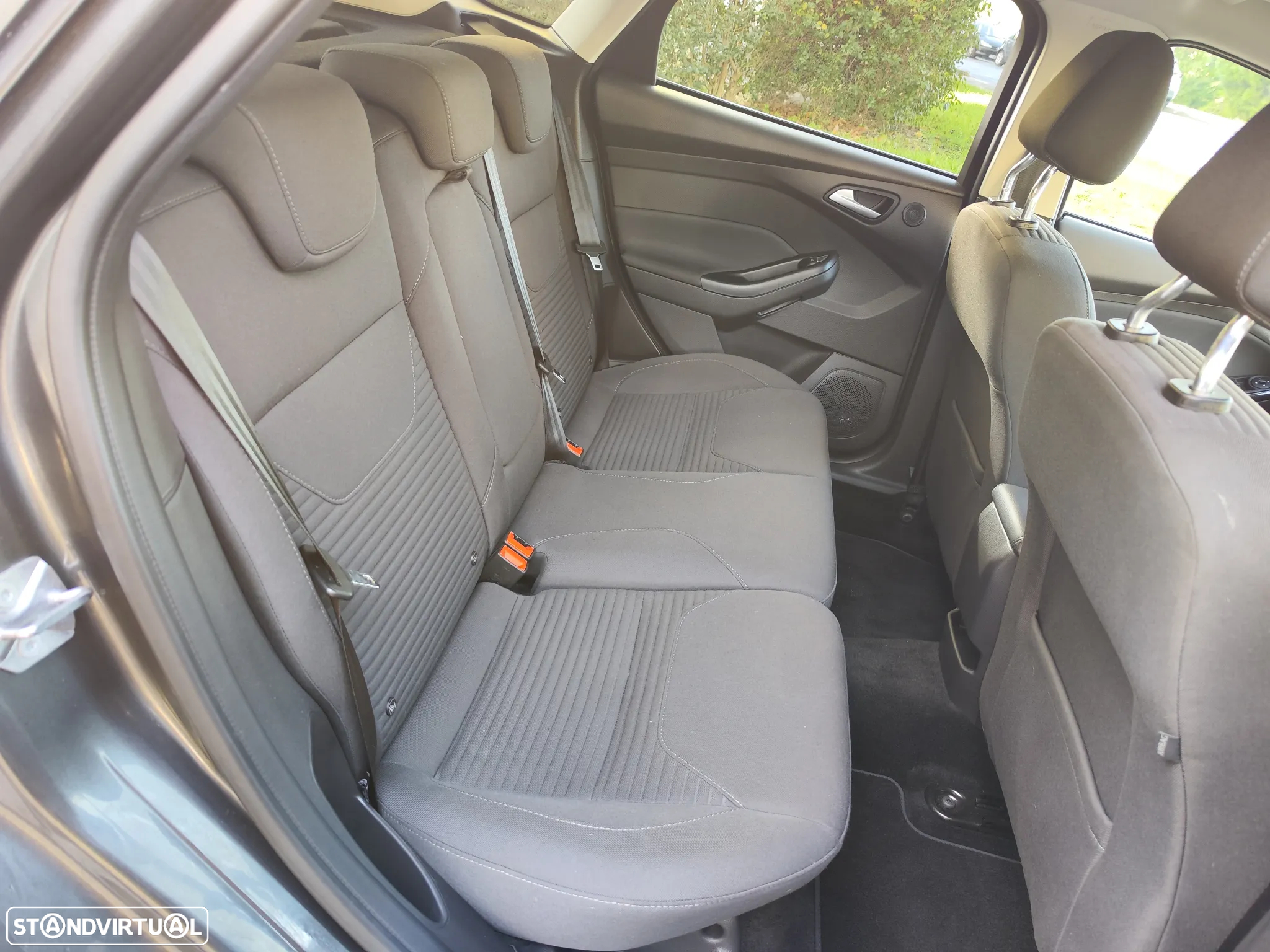 Ford Focus 1.0 SCTi Titanium - 16