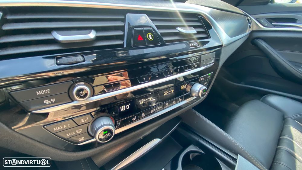 BMW 530 e Pack Desportivo M - 52