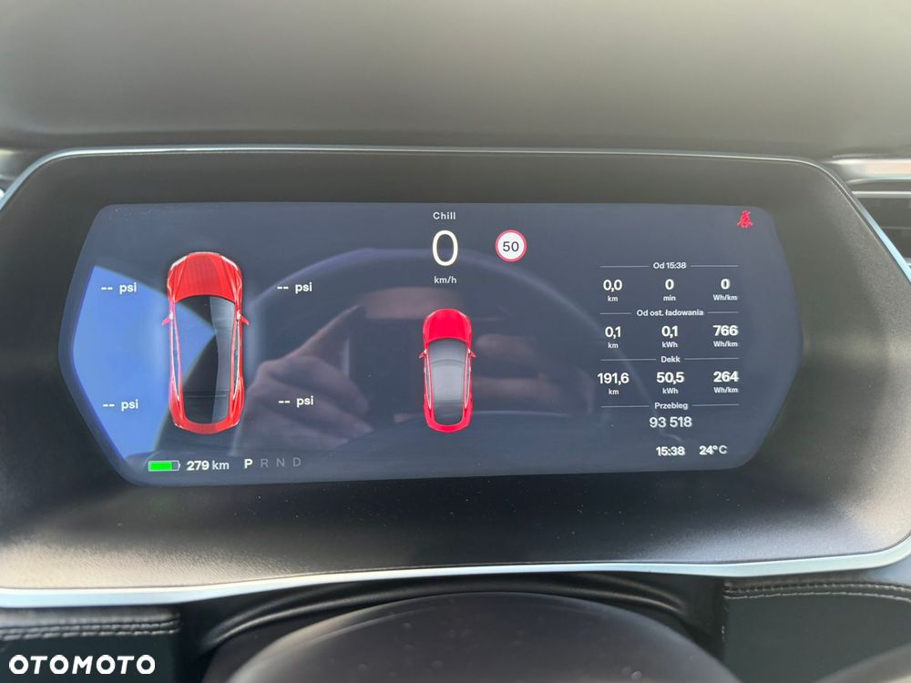 Tesla Model S - 30