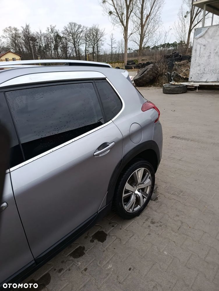Peugeot 2008 PureTech 110 Stop&Start EAT6 GT-Line Edition - 13