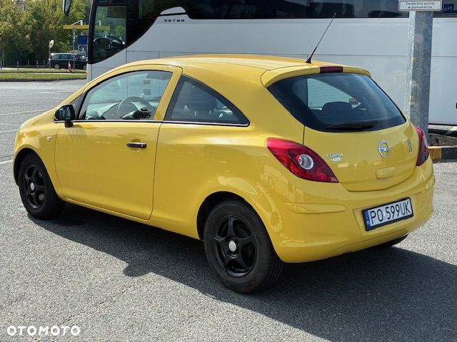 Opel Corsa 1.0 12V Essentia - 4