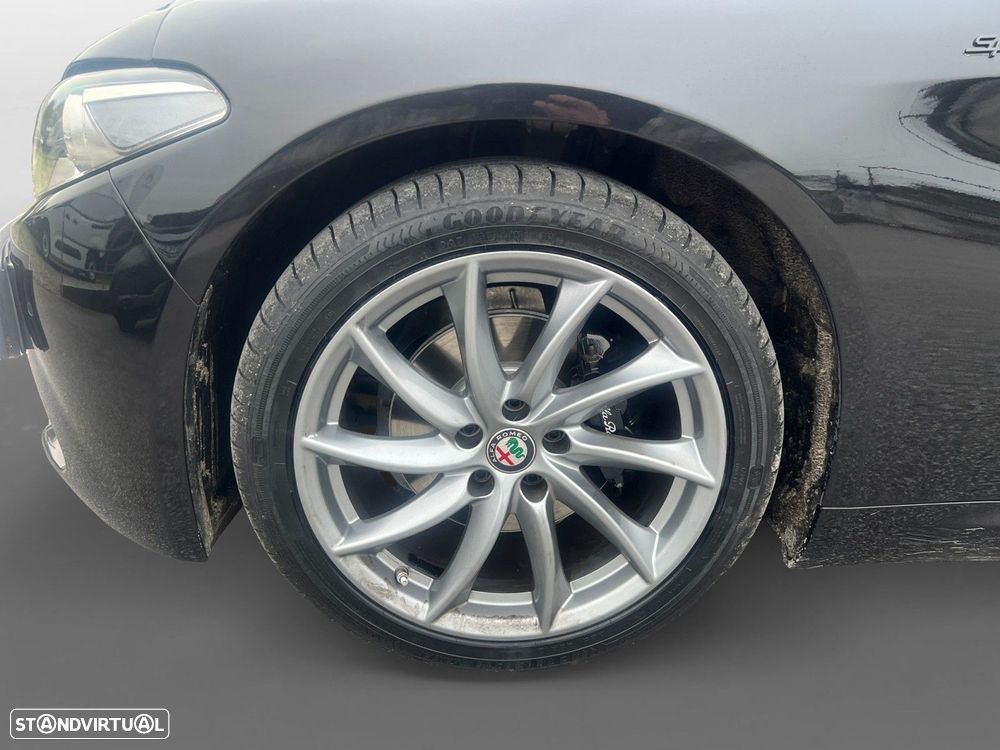 Alfa Romeo Giulia 2.2 D Sprint AT8 - 14