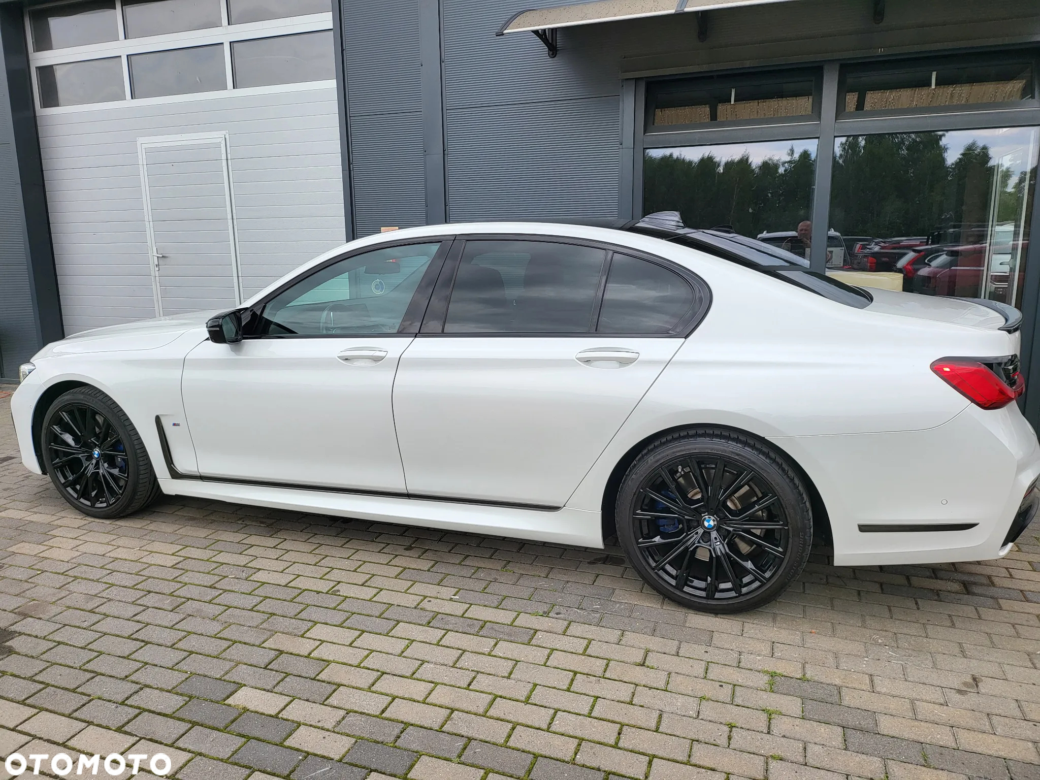 BMW Seria 7 730d xDrive sport - 30