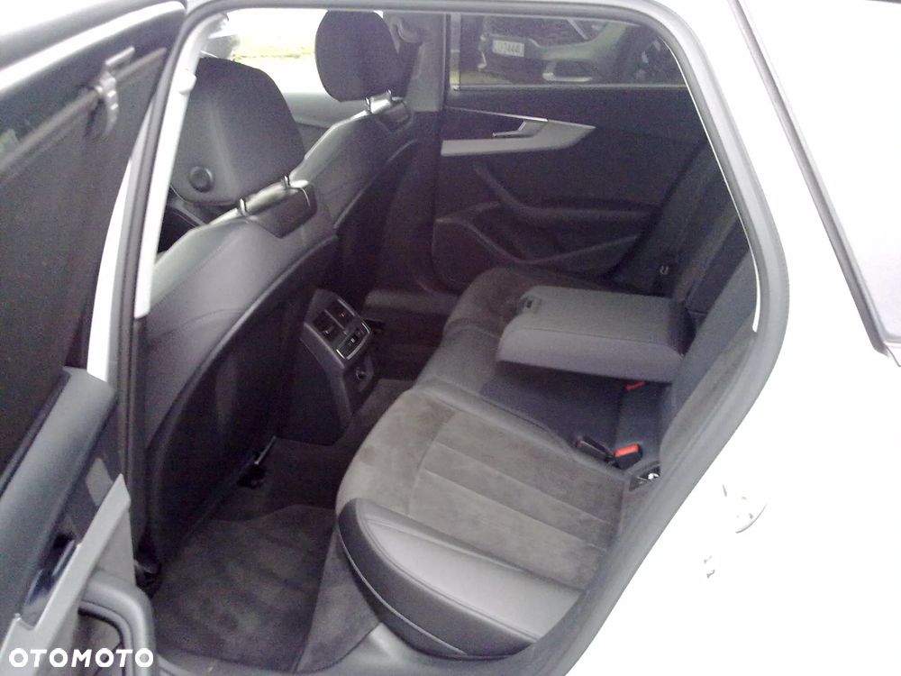 Audi A4 Avant 35 TDI S tronic S line - 16