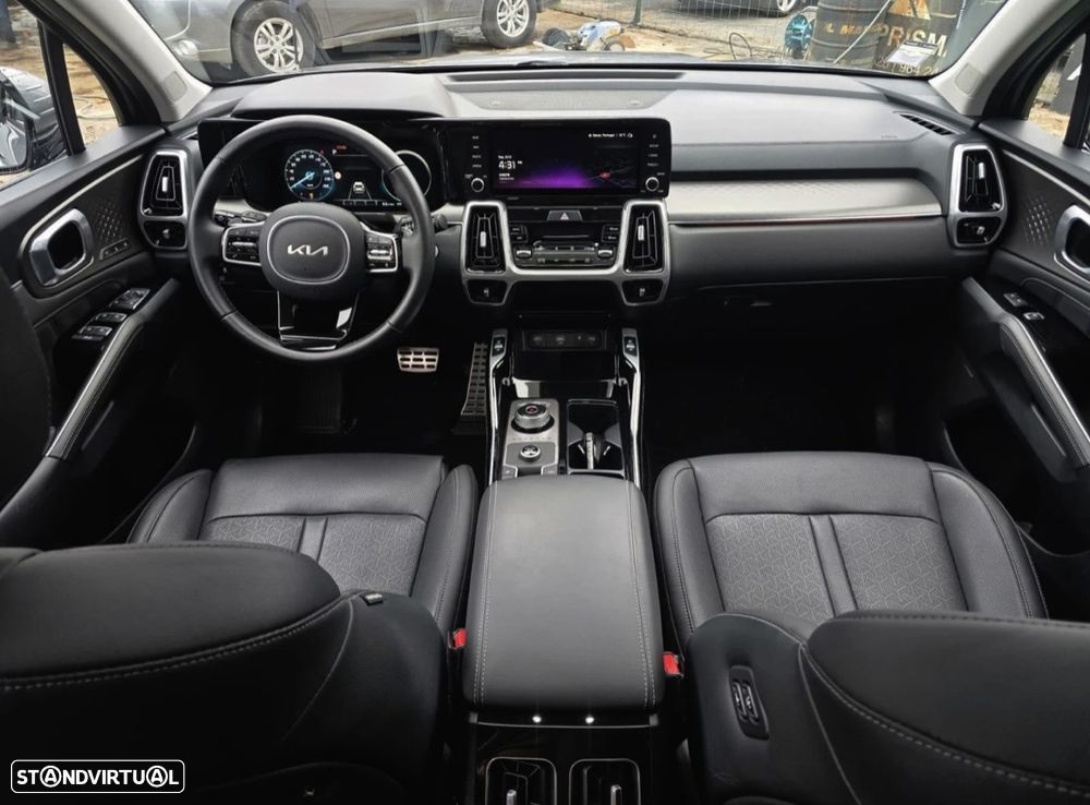 Kia Sorento 1.6 T-GDI HEV Concept - 9