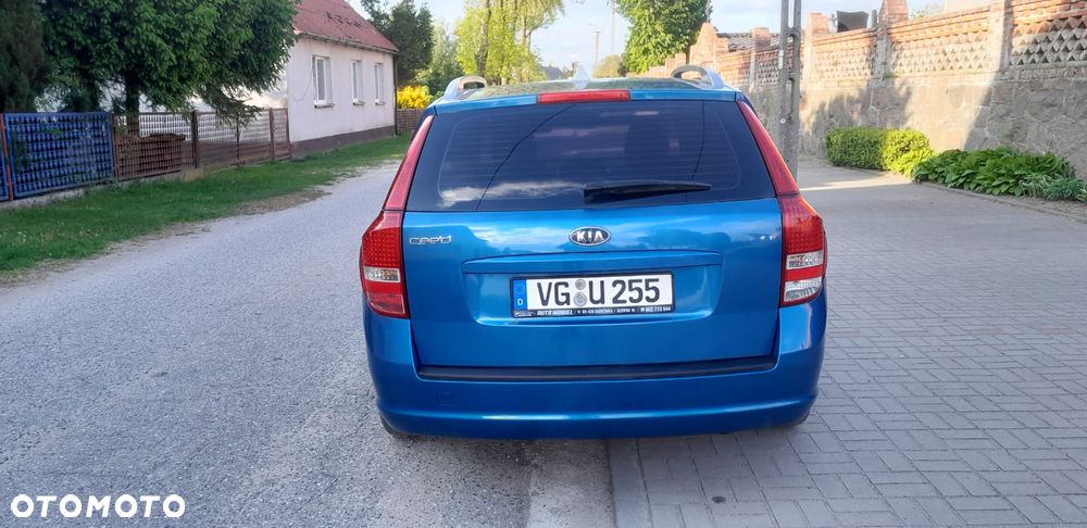 Kia Ceed - 5