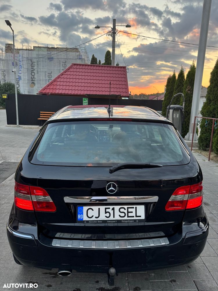 Mercedes-Benz B 180 - 5