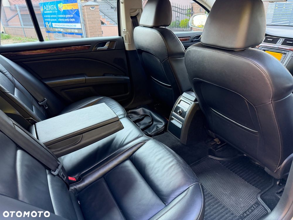 Skoda Superb 2.0 TDI 4x4 Exclusive - 18