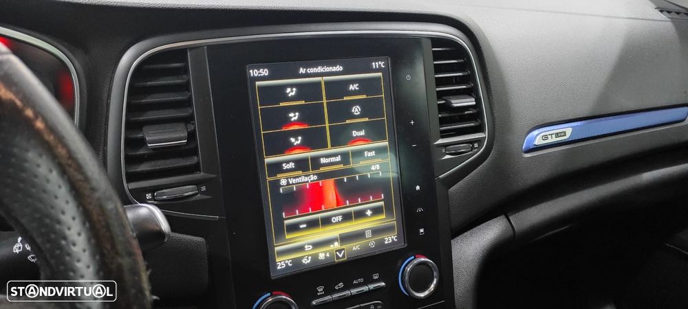 Renault Mégane Sport Tourer 1.5 Blue dCi GT Line - 32