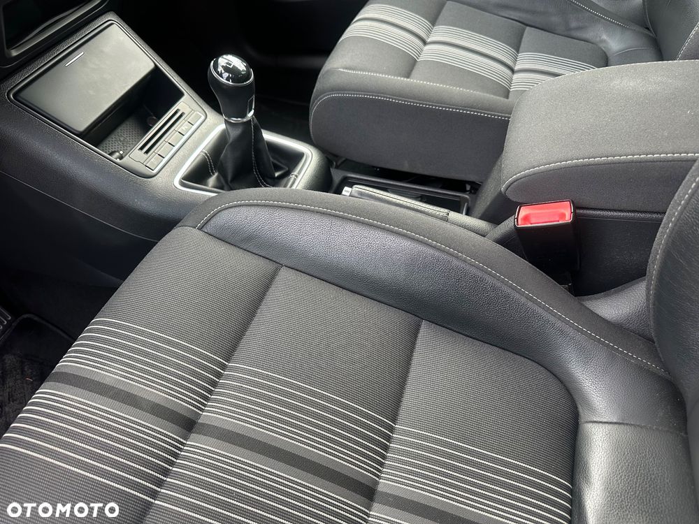 Volkswagen Golf Plus 2.0 TDI DPF MATCH - 16