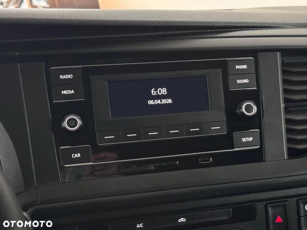 Volkswagen Transporter - 12