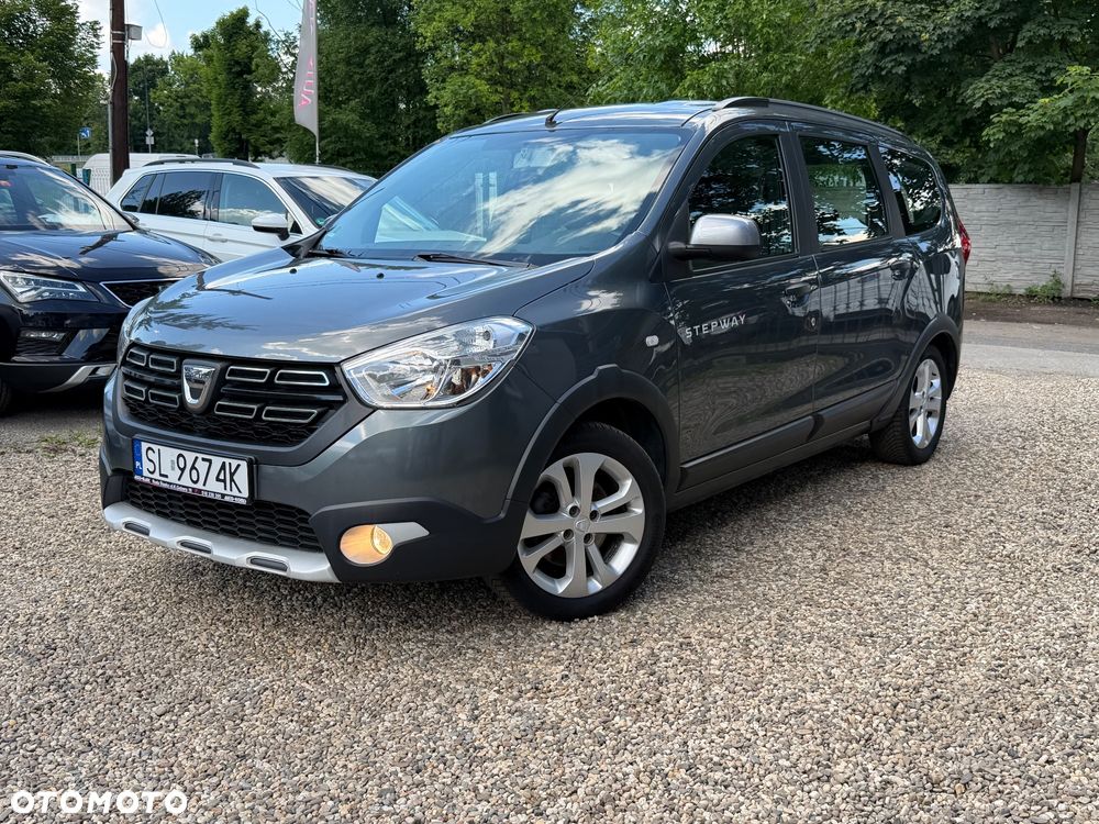 Dacia Lodgy TCe 115 Stepway - 1
