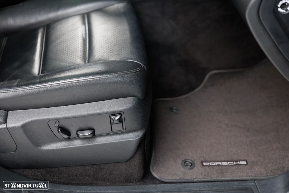 Porsche Cayenne Tiptronic S - 9