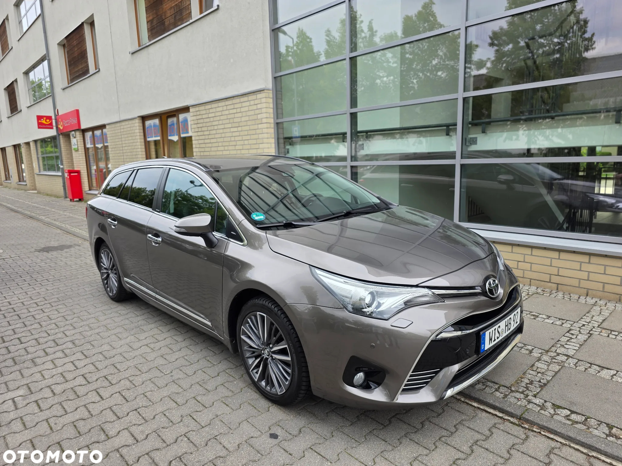 Toyota Avensis 1.8 Prestige - 9