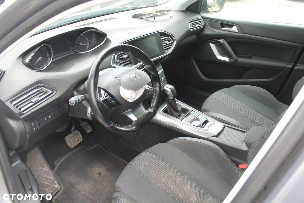 Peugeot 308 - 9