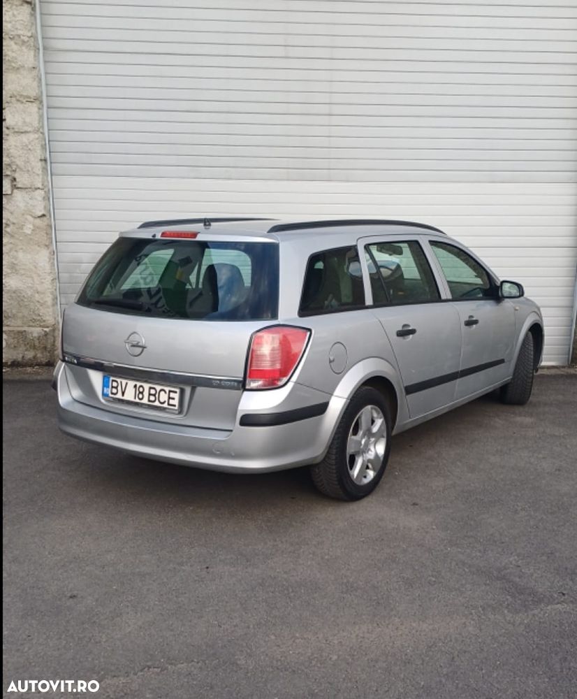 Opel Astra 1.7 CDTi Cosmo - 4
