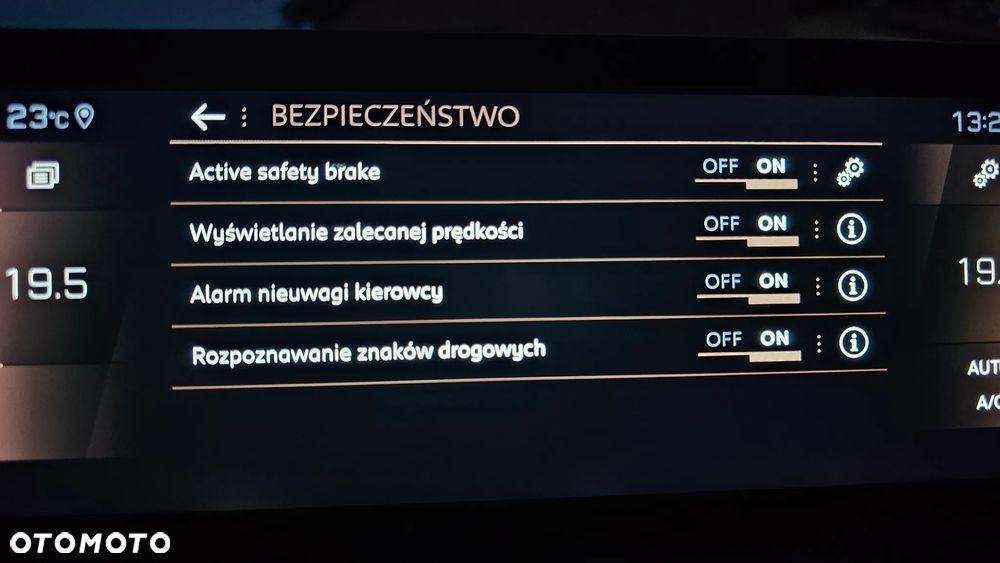 Peugeot 3008 1.5 BlueHDi GT Pack S&S EAT8 - 29