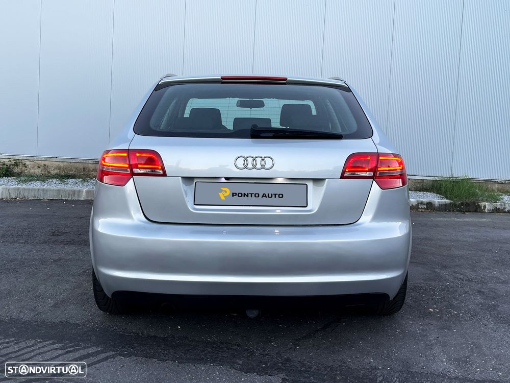 Audi A3 Sportback 1.6 TDI Attraction - 3