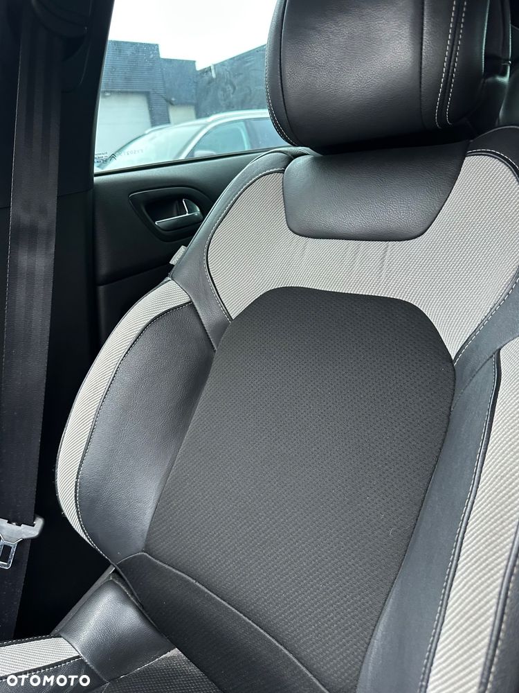Citroën DS4 e-HDi 115 ETG6 SoChic - 10