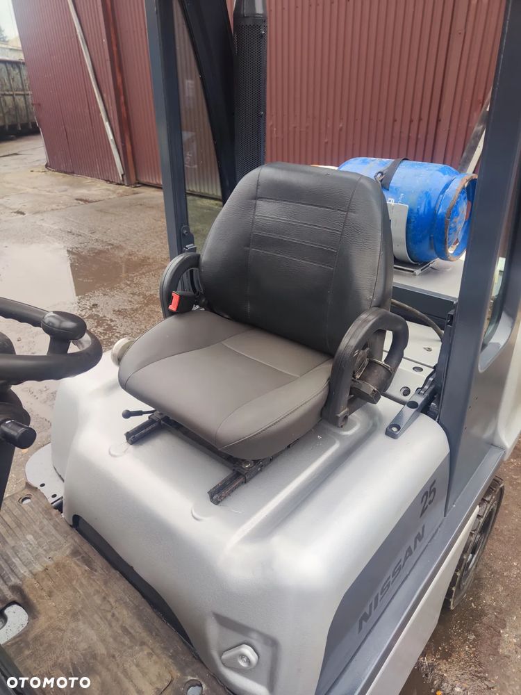 Nissan U1D2A25LQ - 6