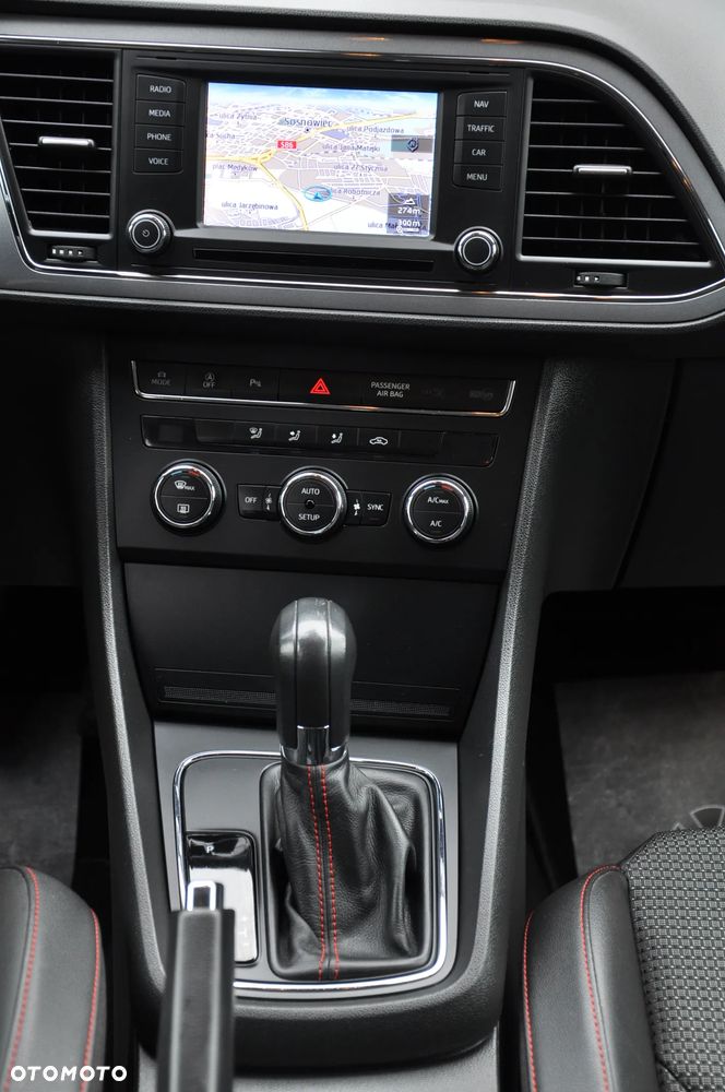 Seat Leon 1.8 TSI Start&Stop DSG FR - 26