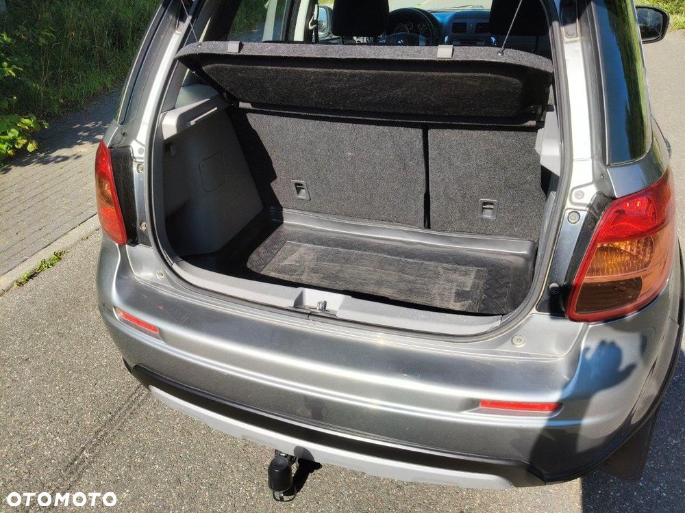 Suzuki SX4 1.6 VVT 4x2 Style - 14