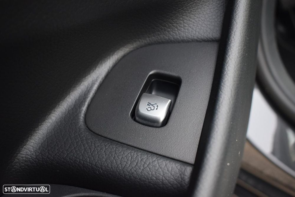 Mercedes-Benz E 300 de Avantgarde - 22