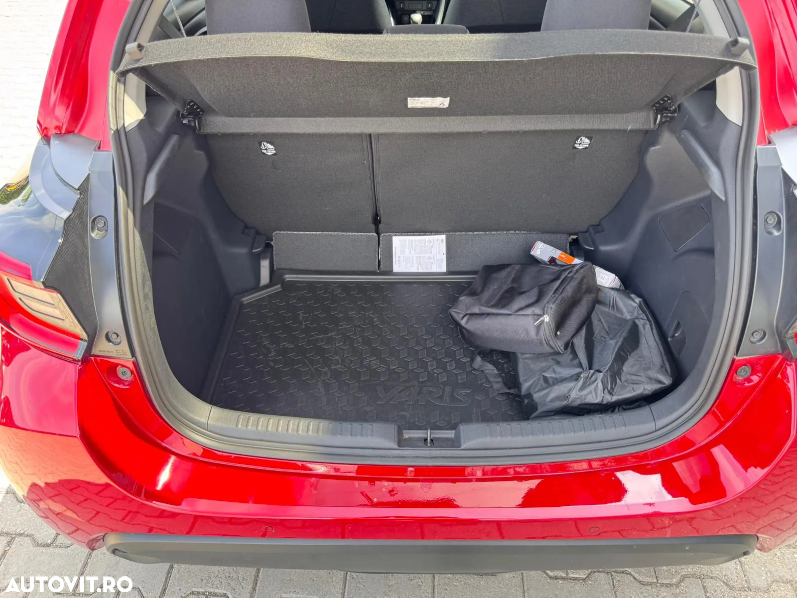 Toyota Yaris 1.5 116 CP HEV Dynamic - 9