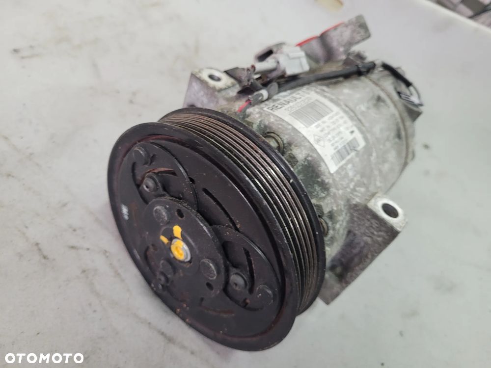 Sprężarka pompa klimatyzacji Renault CLIO IV Captur 1.5 DCI 926002352R - 4