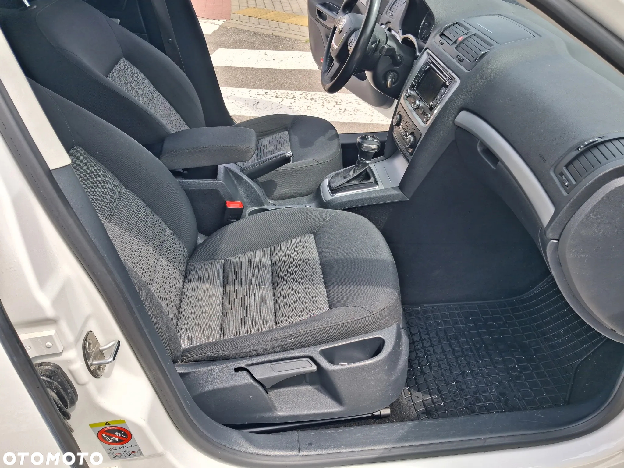 Skoda Octavia Combi 2.0 TDI DPF DSG Sport Edition - 17
