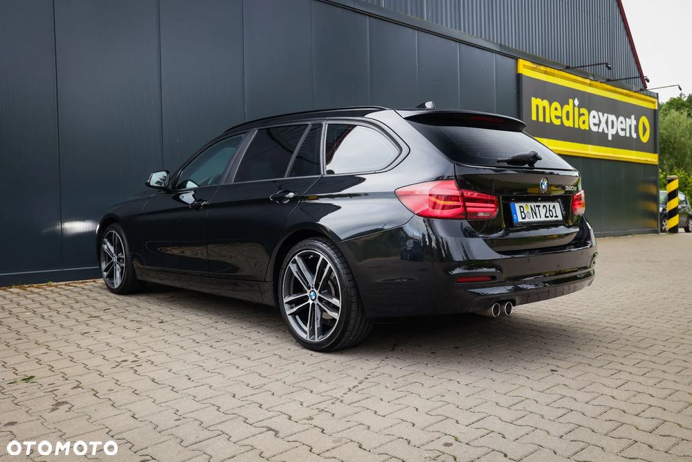 BMW Seria 3 320d Sport Line Shadow sport - 13