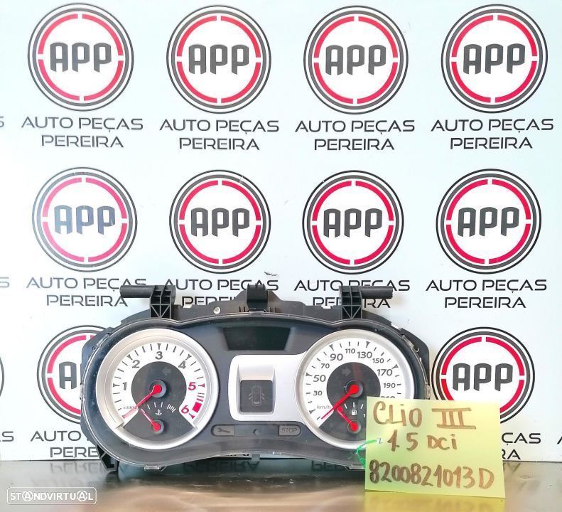 Quadrante Renault Clio 3 Sport 1.5 DCI fundo branco referência  8200821013D. - 1