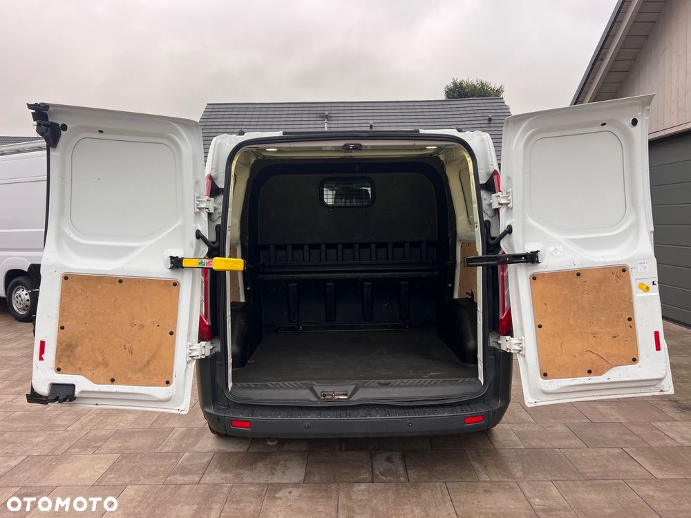 Ford Transit Custom - 23