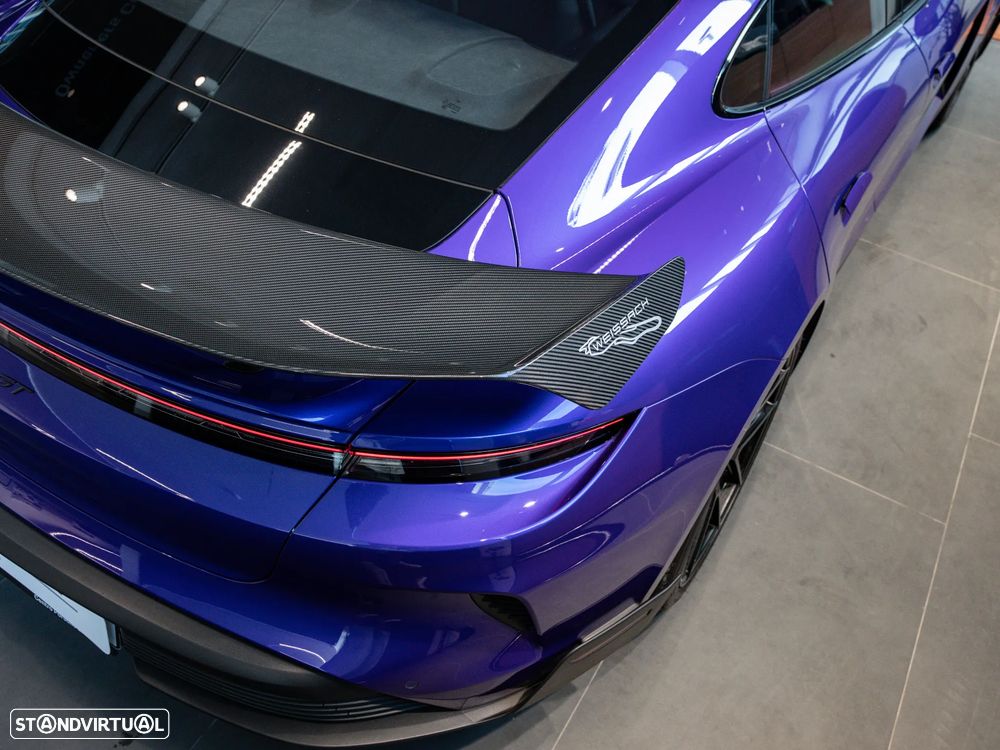 Porsche Taycan Turbo GT Weissach - 30