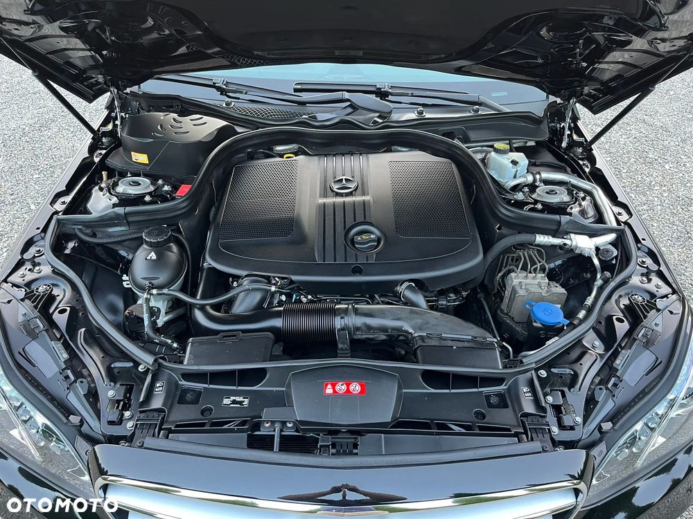 Mercedes-Benz Klasa E 250 CDI DPF BlueEFFICIENCY 7G-TRONIC Avantgarde - 39