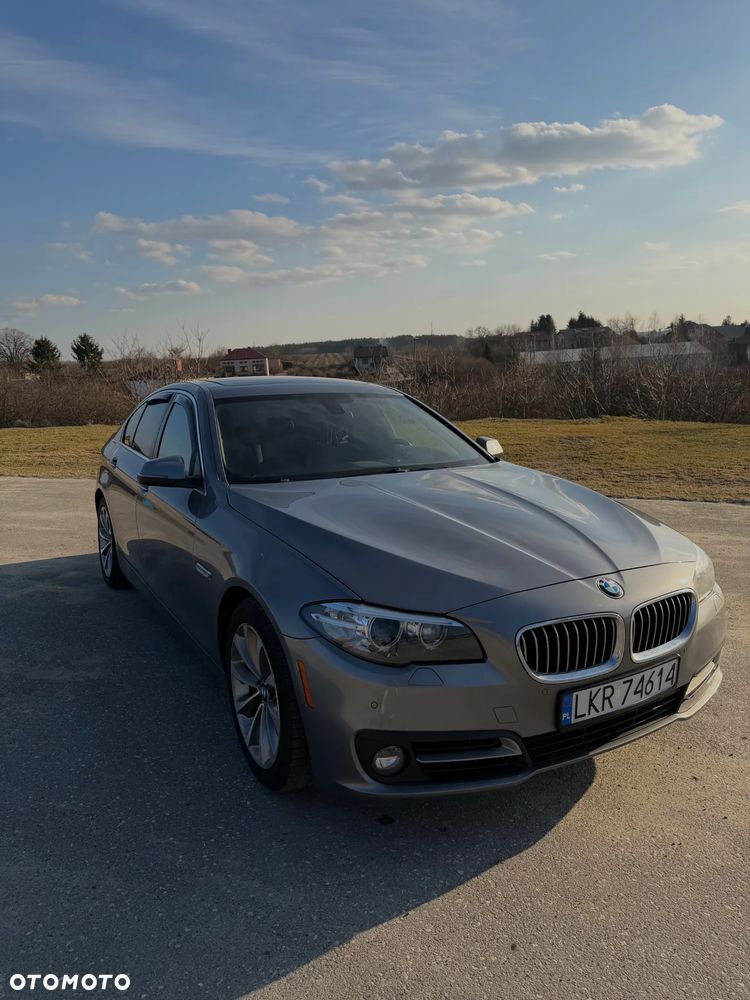 BMW Seria 5 528i - 2