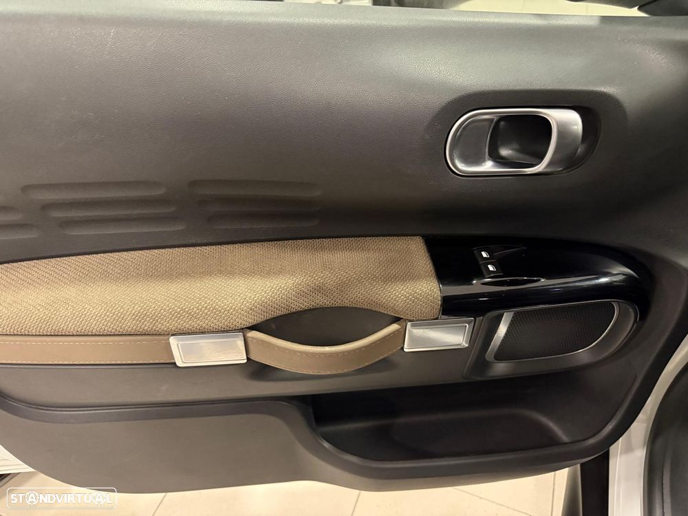 Citroën C4 Cactus 1.6 e-HDi Feel J17 ETG6 - 11