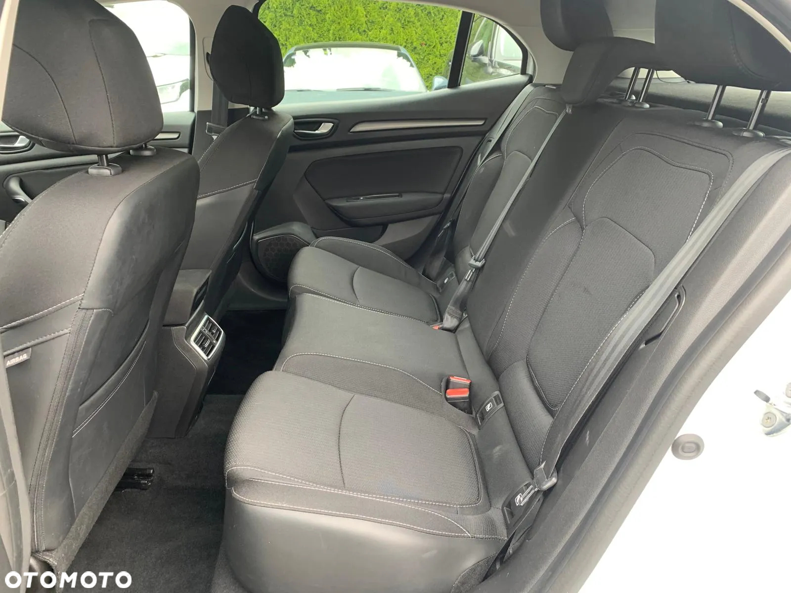 Renault Megane 1.6 E-TECH Plug-In Zen - 18