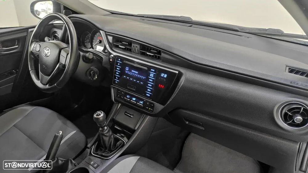 Toyota Auris - 8