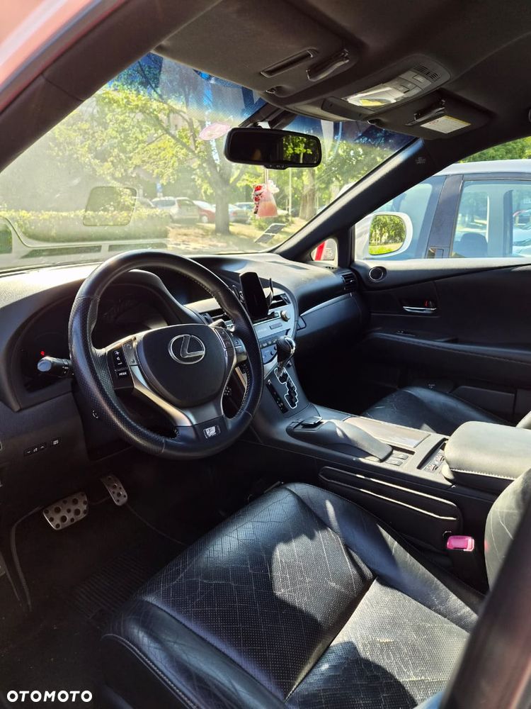 Lexus RX - 9